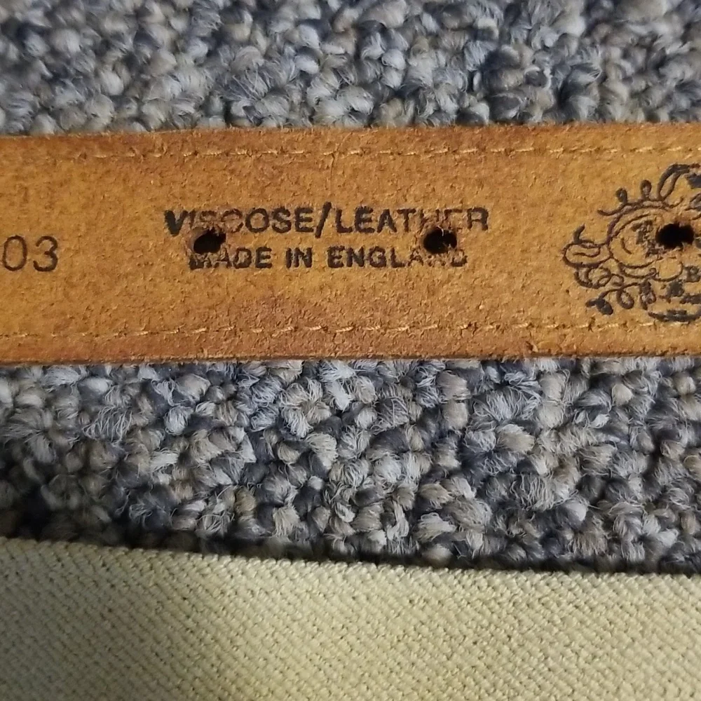 REGENT BELT CO. LEATHER/STRETCH BELT W/SOLID BRASS BUCKLE